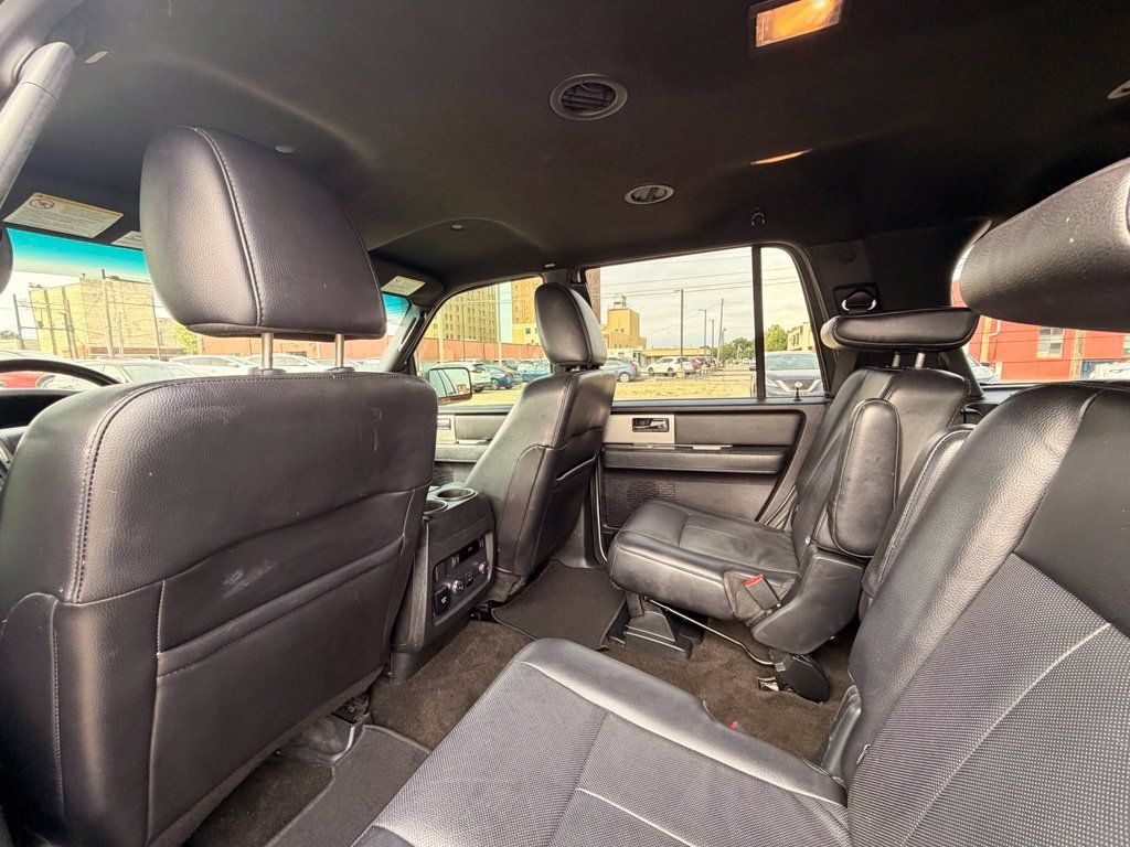 Used 2016 Ford Expedition XLT w/ Equipment Group 202A RWD image 17