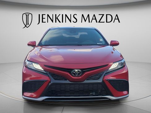 Used 2022 Toyota Camry XSE FWD image 2