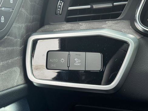 Used 2024 Audi A6 Premium Plus image 24