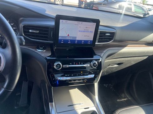 Used 2023 Ford Explorer Limited w/ Equipment Group 301A image 20