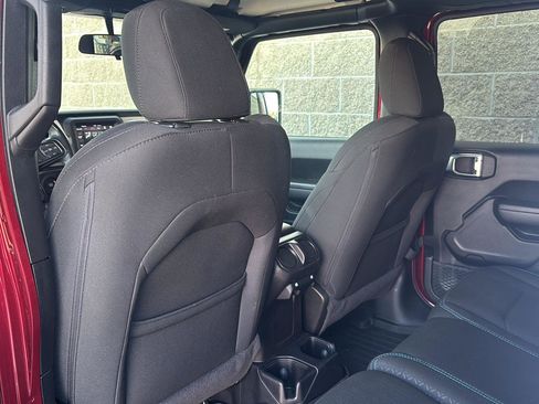 Used 2021 Jeep Wrangler Unlimited Sport AWD/4WD image 29