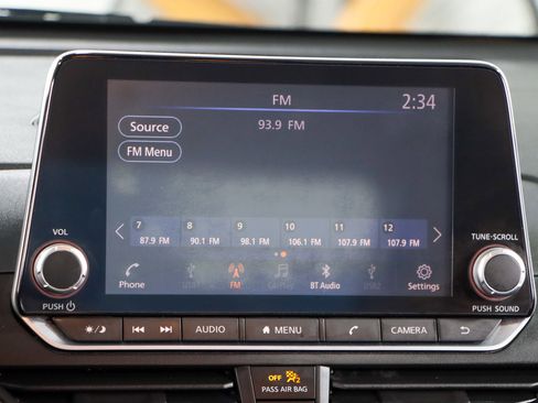 Used 2023 Nissan Altima 2.5 SV image 19