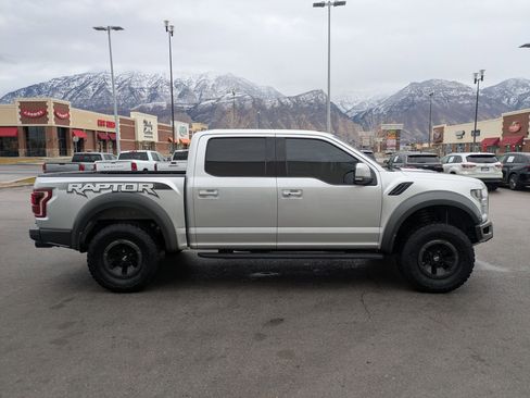 Used 2018 Ford F150 Raptor w/ Equipment Group 802A Luxury image 2