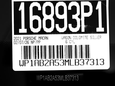 Certified 2021 Porsche Macan S image 29