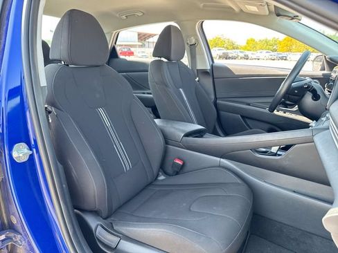 Used 2023 Hyundai Elantra SEL w/ Convenience Package FWD image 24