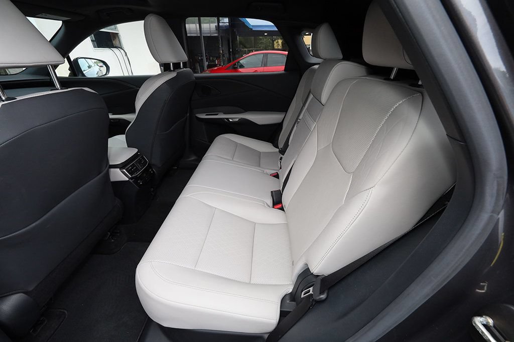 Used 2024 Lexus RX 350 Premium Plus w/ Accessory Package (Z1) FWD image 13