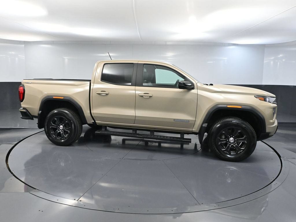 Used 2023 GMC Canyon Elevation w/ Elevation Premium Package AWD/4WD image 3
