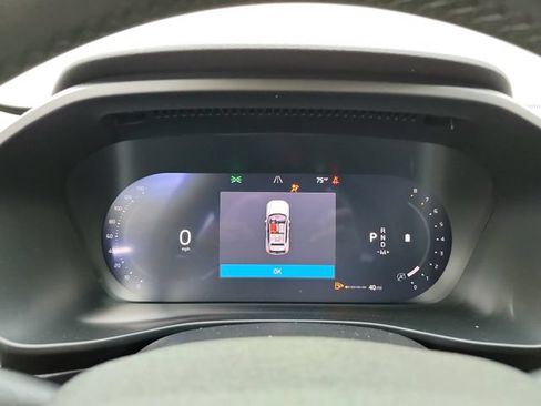 New 2026 Volvo XC40 B5 Plus w/ Climate Package AWD/4WD image 19