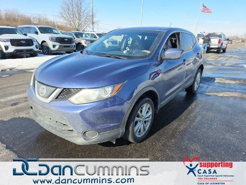 Used 2019 Nissan Rogue Sport S w/ Appearance Package image 1