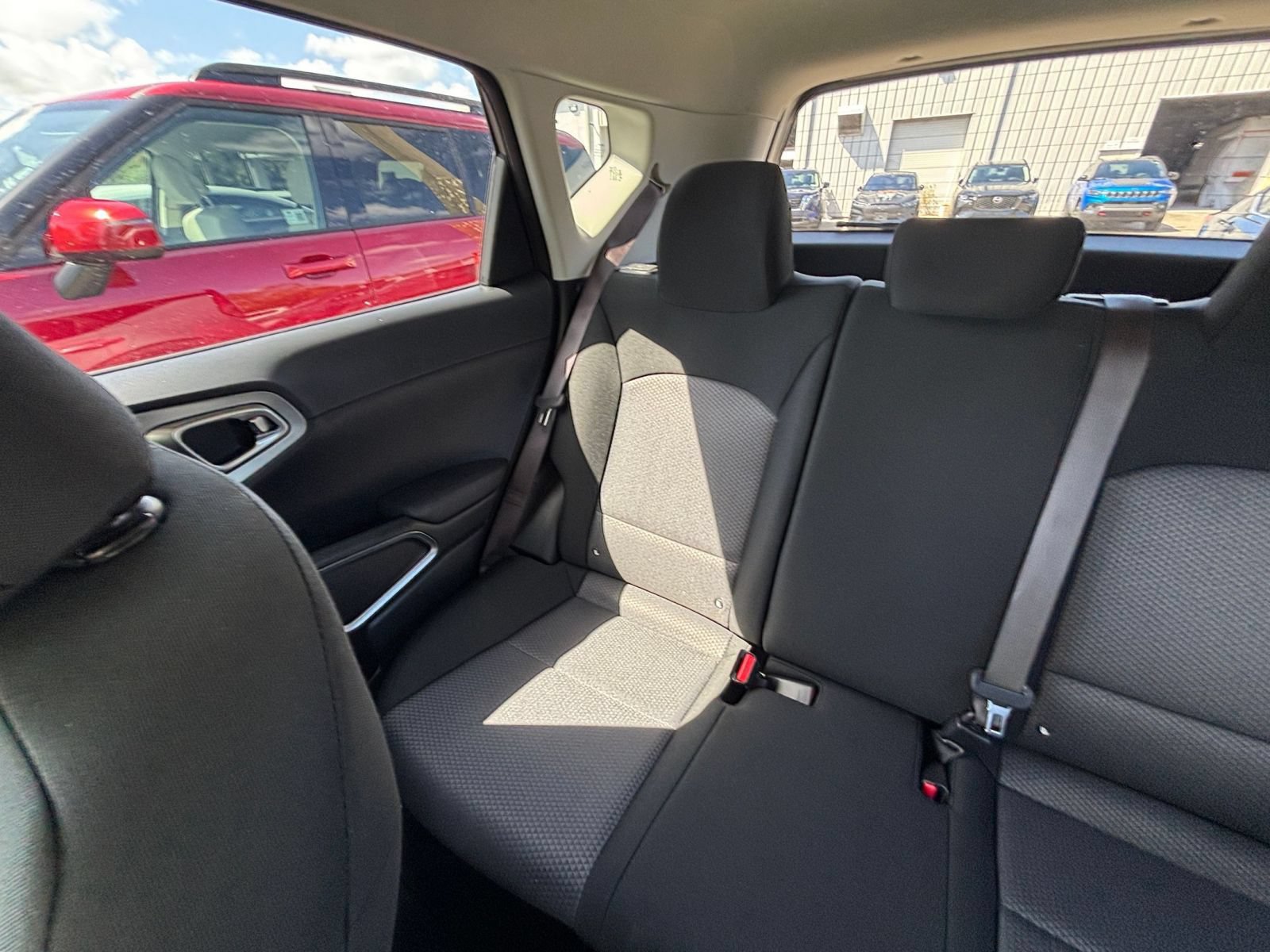Used 2025 Kia Soul LX w/ LX Technology Package FWD image 36