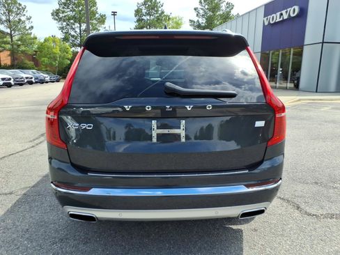 Used 2021 Volvo XC90 T8 Inscription w/ Lounge Package AWD/4WD image 4