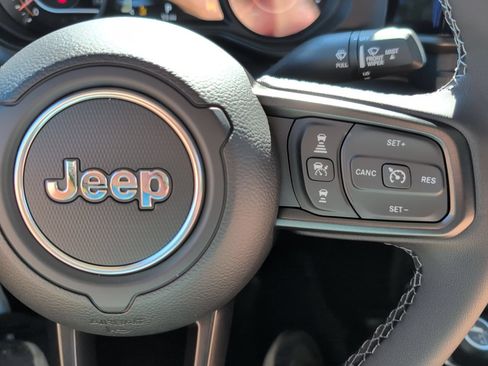 New 2026 Jeep Gladiator Rubicon w/ Safety Group AWD/4WD image 12
