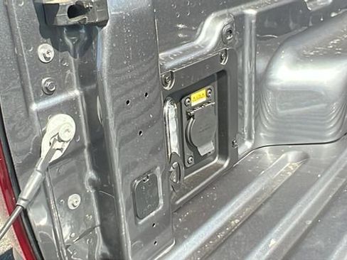 New 2025 Ford Maverick XLT w/ XLT Luxury Package AWD/4WD image 14