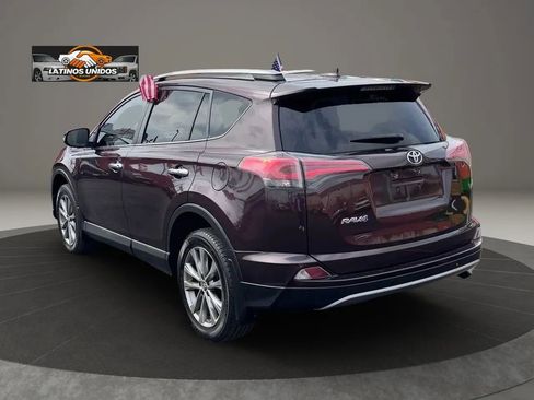 Used 2017 Toyota RAV4 Limited image 4