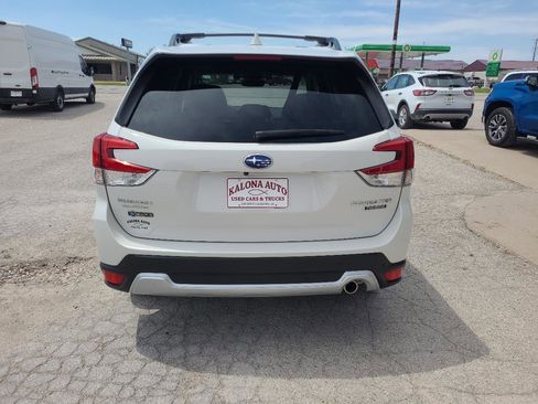 Used 2020 Subaru Forester Touring AWD/4WD image 7