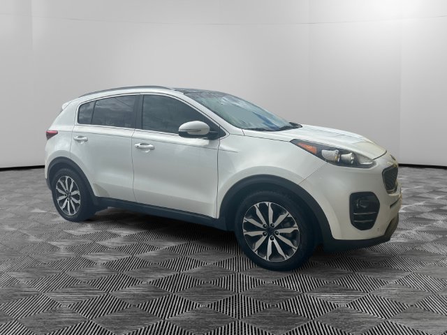 Used 2017 Kia Sportage EX w/ EX Technology Package FWD image 7