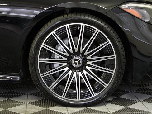 Used 2025 Mercedes-Benz CLE 300 4MATIC Coupe image 32