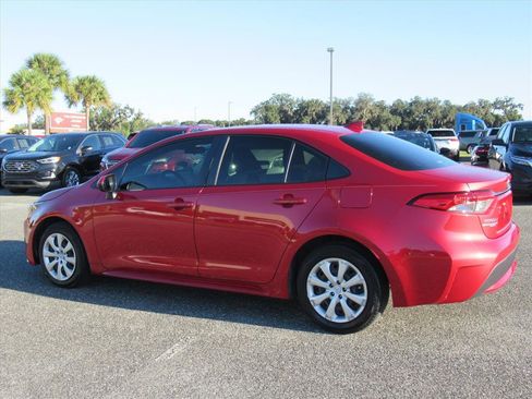 Used 2020 Toyota Corolla LE image 4