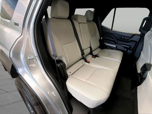 Used 2025 Toyota 4Runner SR5 RWD image 18