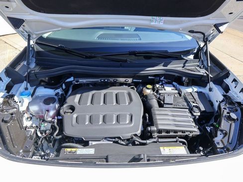 New 2026 Volkswagen Tiguan SE image 29