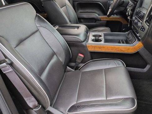 Used 2017 Chevrolet Silverado 1500 High Country AWD/4WD image 30