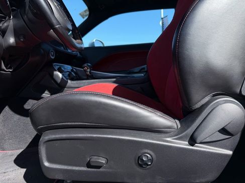 Used 2021 Dodge Challenger R/T w/ Plus Package image 9