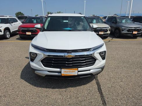 New 2026 Chevrolet TrailBlazer LT w/ Convenience Package AWD/4WD image 3