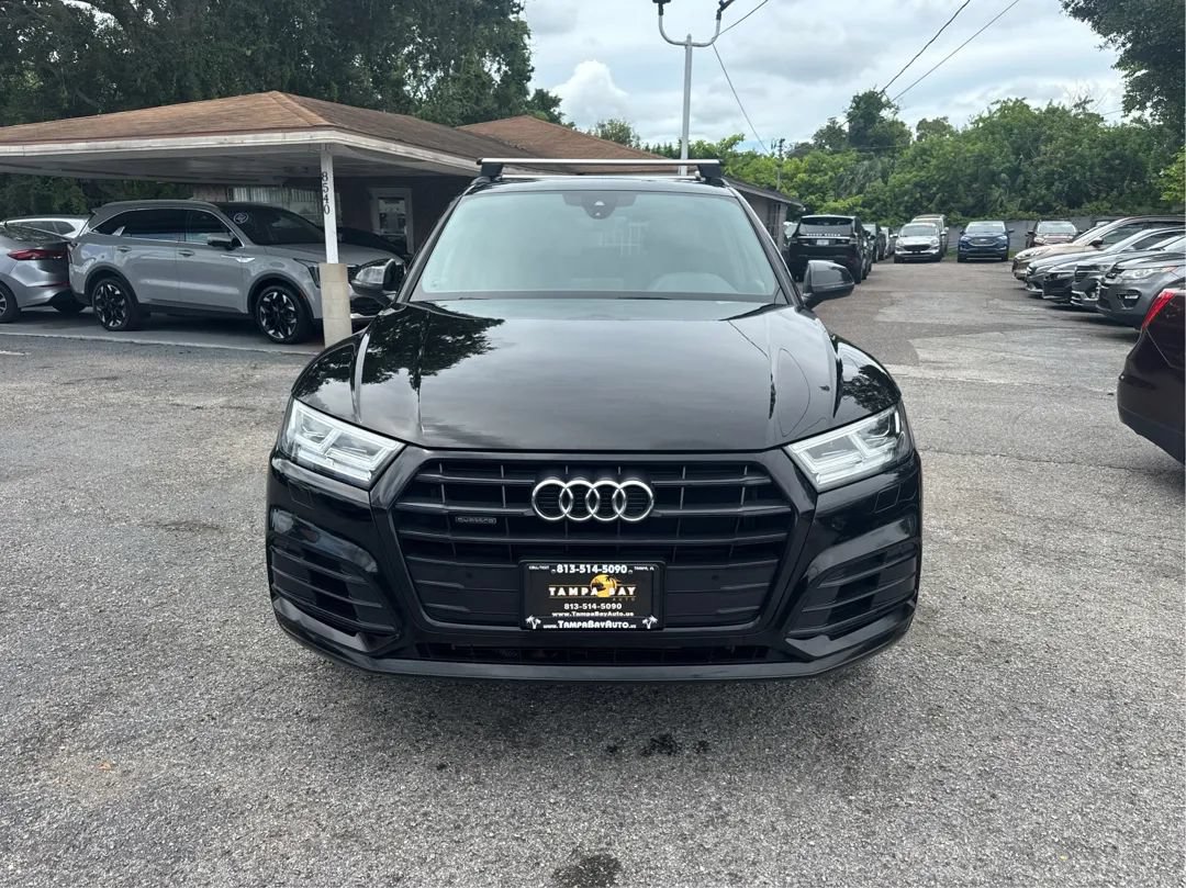 Used 2020 Audi Q5 2.0T Titanium Premium Plus w/ Premium Plus Package AWD/4WD image 2