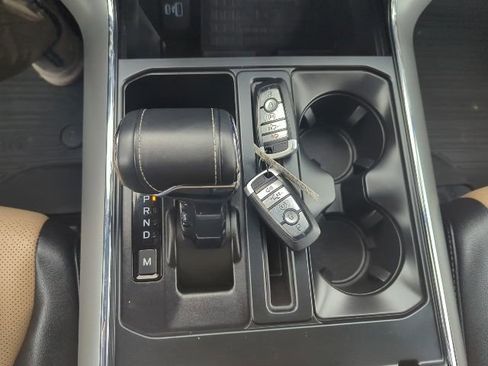 Used 2022 Ford F150 Lariat w/ Equipment Group 502A High AWD/4WD image 15