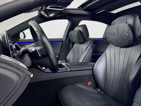 Certified 2022 Mercedes-Benz S 500 4MATIC image 17