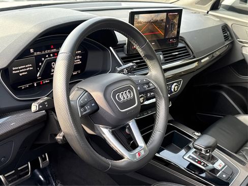 Used 2022 Audi SQ5 Premium Plus w/ Premium Plus Package image 16