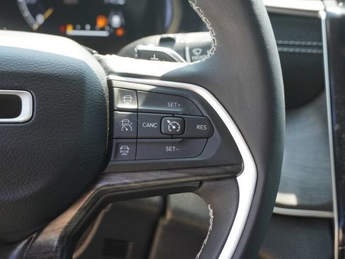 Certified 2024 Jeep Grand Cherokee Limited RWD image 29