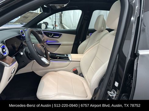 Used 2025 Mercedes-Benz GLC 300 image 19