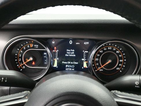 Used 2021 Jeep Gladiator Willys image 18