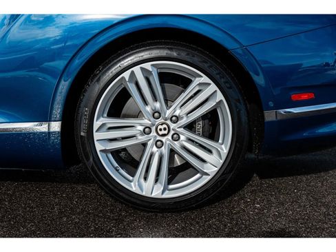 Used 2020 Bentley Continental GT image 7