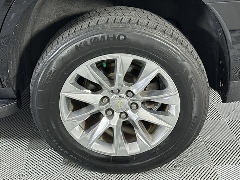 Used 2021 Chevrolet Tahoe Premier w/ Premium Package RWD image 10
