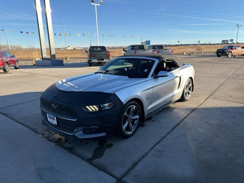 Used 2016 Ford Mustang Convertible w/ Equipment Group 051A image 18