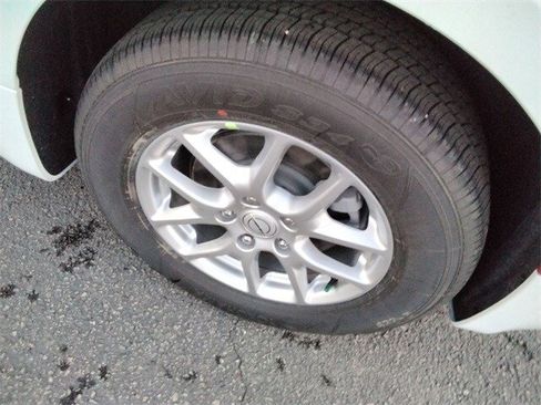 New 2026 Chrysler Voyager LX image 16