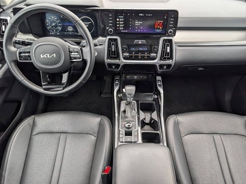 Used 2023 Kia Sorento SX image 5