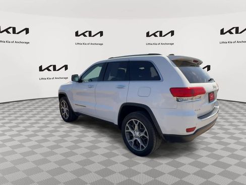 Used 2019 Jeep Grand Cherokee Limited AWD/4WD image 6