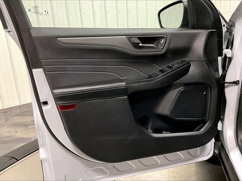 Used 2025 Ford Escape Active AWD/4WD image 23