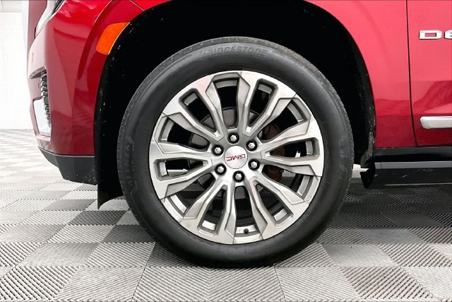 Used 2022 GMC Yukon Denali AWD/4WD image 10