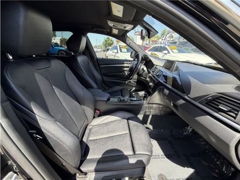Used 2017 BMW 330i Sedan RWD image 30