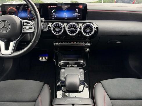 Used 2023 Mercedes-Benz CLA 250 4MATIC image 12