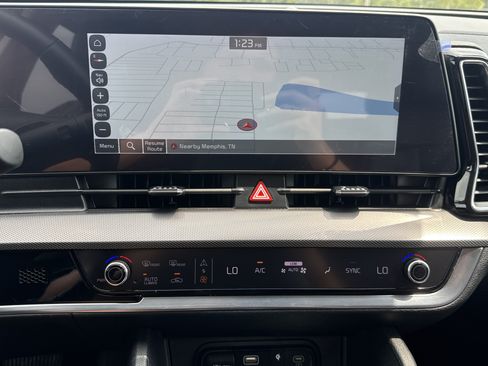 Used 2025 Kia Sportage SX FWD image 12