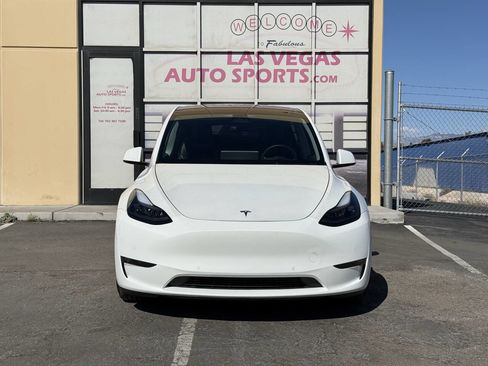 Used 2022 Tesla Model Y Performance image 3
