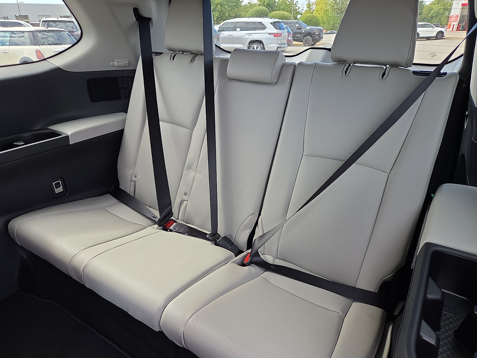 New 2026 Toyota Grand Highlander XLE FWD image 7