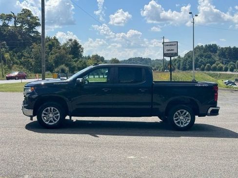 Certified 2023 Chevrolet Silverado 1500 LT AWD/4WD image 4