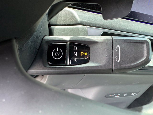 Used 2024 Kia EV9 GT-Line AWD/4WD image 44