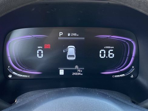 Used 2025 Kia Soul LX FWD image 34